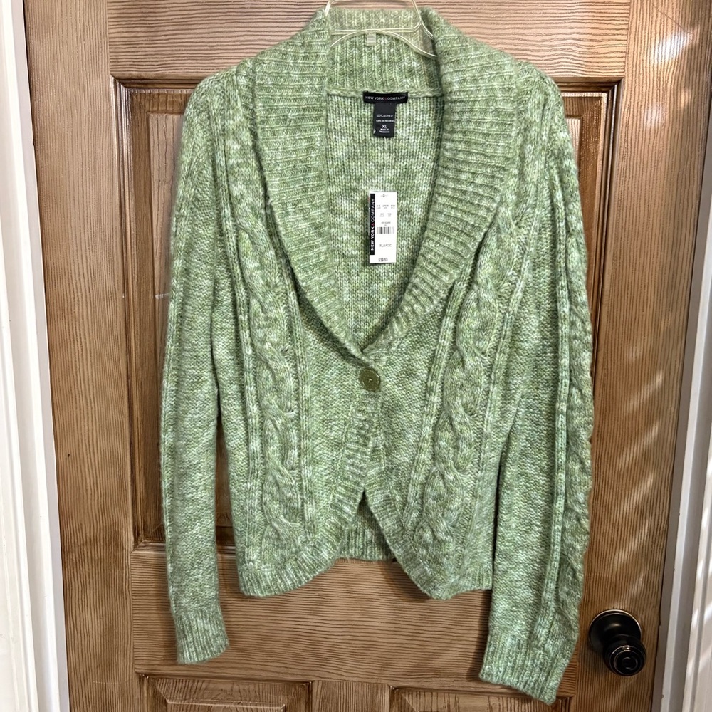 NWT green sweater cardigan button cable knit XL